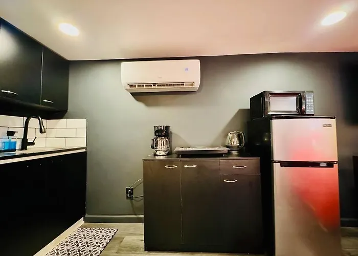 New Tiny Uptown *